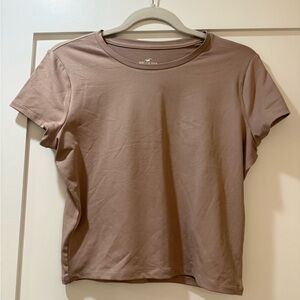 Hollister Women's Mauve Short Sleeve Tee